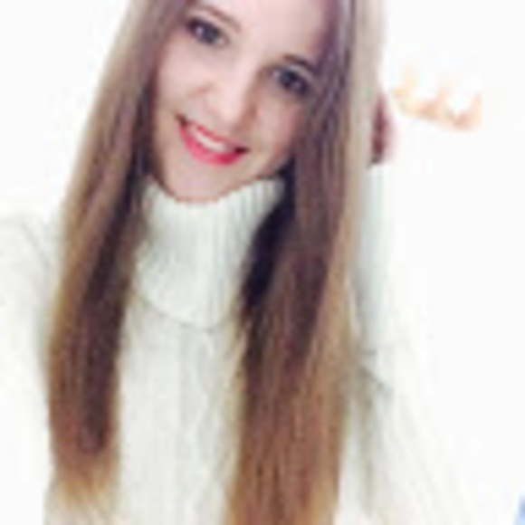 Meet your Posher, Heather - Picture 1 of 1